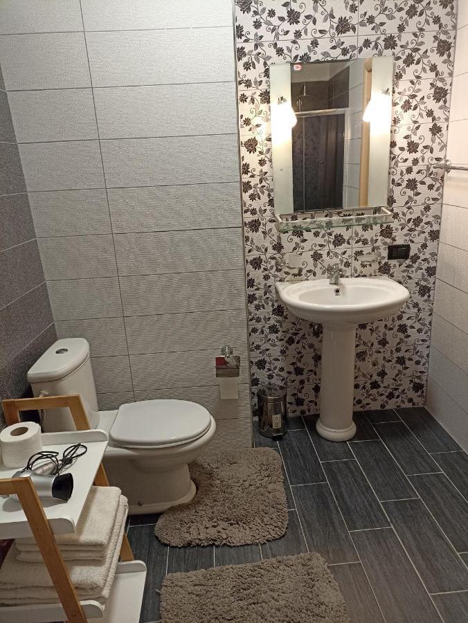 Apartment Cinco 33 Kufrujeme.Cz Дуррес Экстерьер фото
